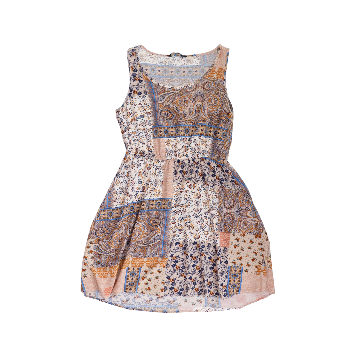 Warmkleurige zomerjurk met patroon