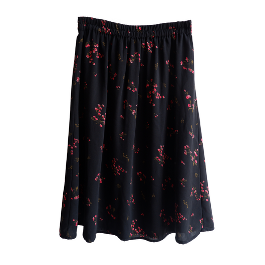 Zwarte rok met bloemen