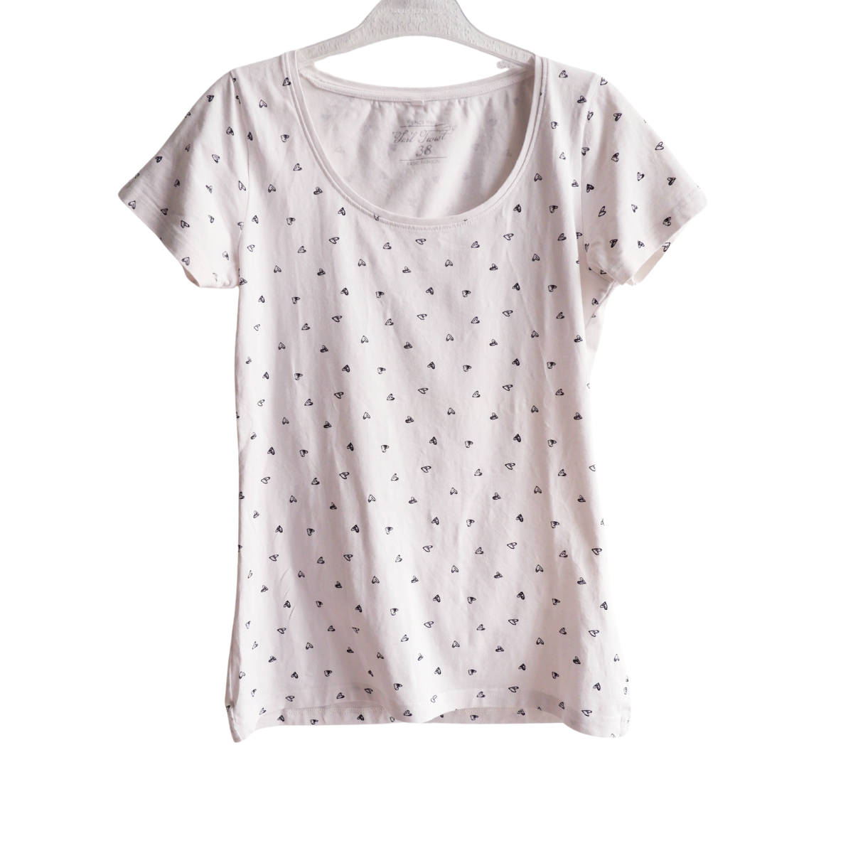 Witte T-shirt met hartjes