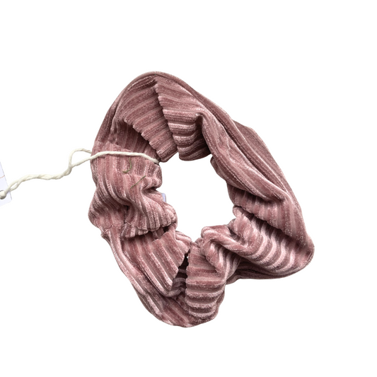 Scrunchie vuilroze geribbeld