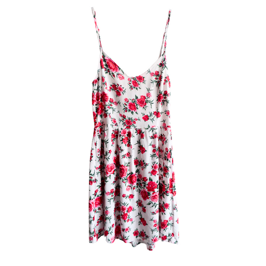 Witte jurk met rozen