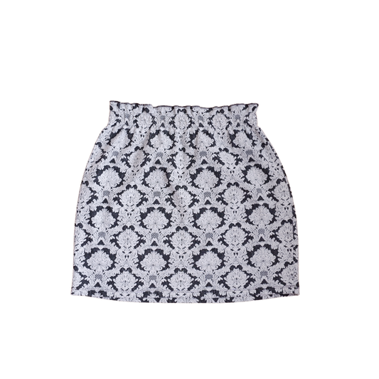 Zwart witte rok met rek