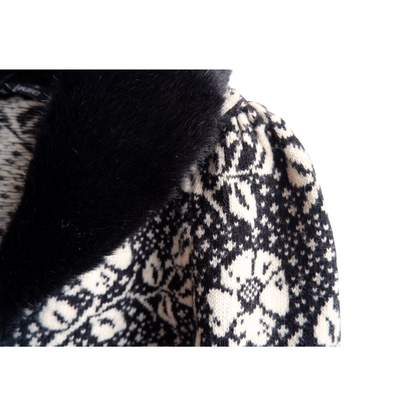 Zwarte wollen trui (met afneembare kraag)