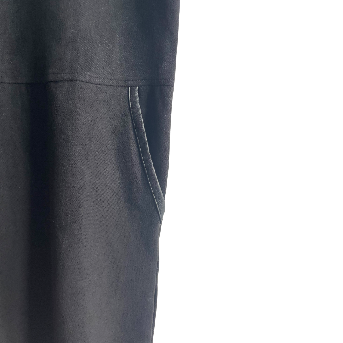 Zwart kleedje met zakken