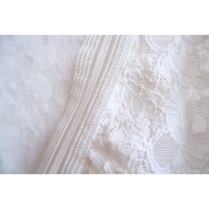 Witte sierlijke body