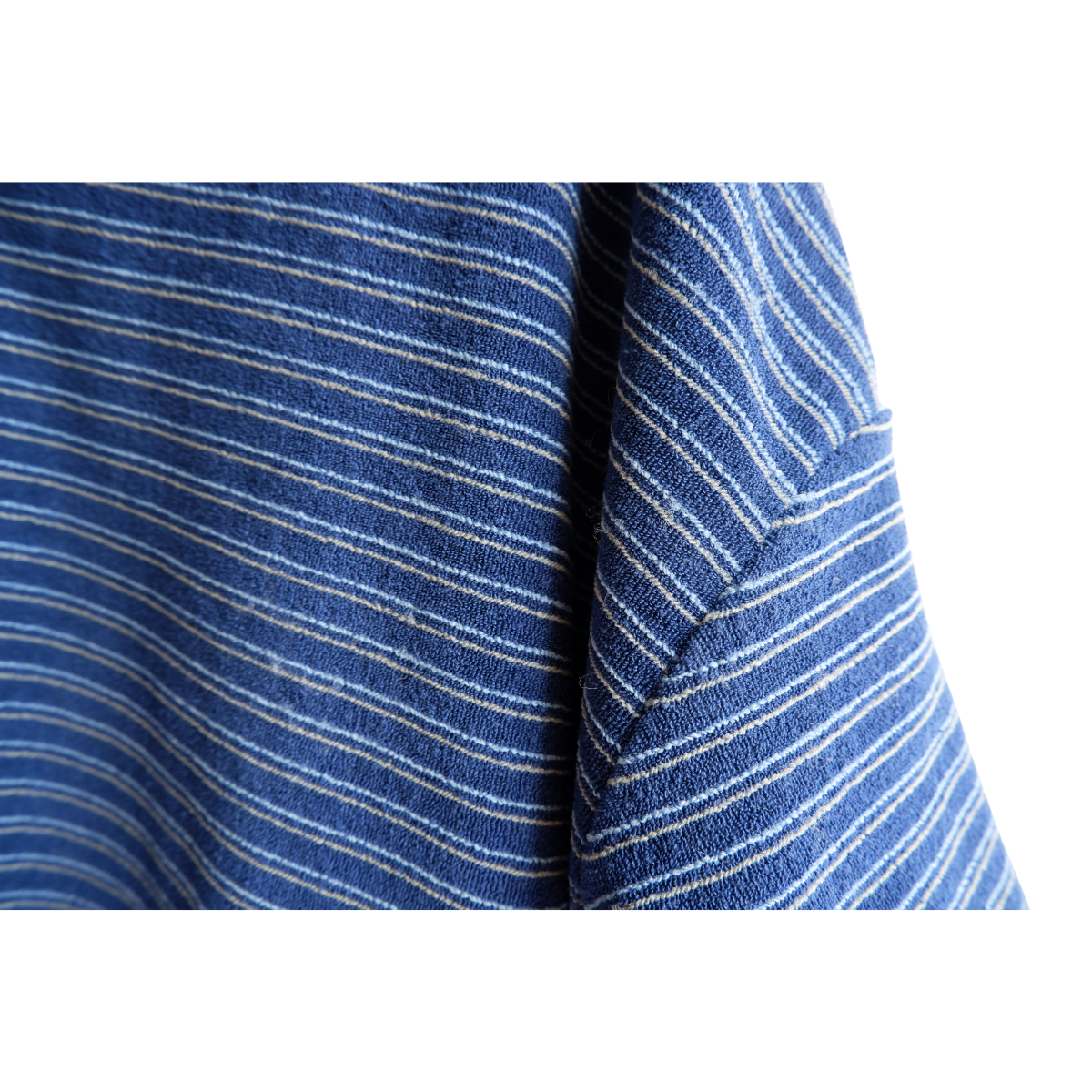 Blauw zomers 'sponzen' pakje