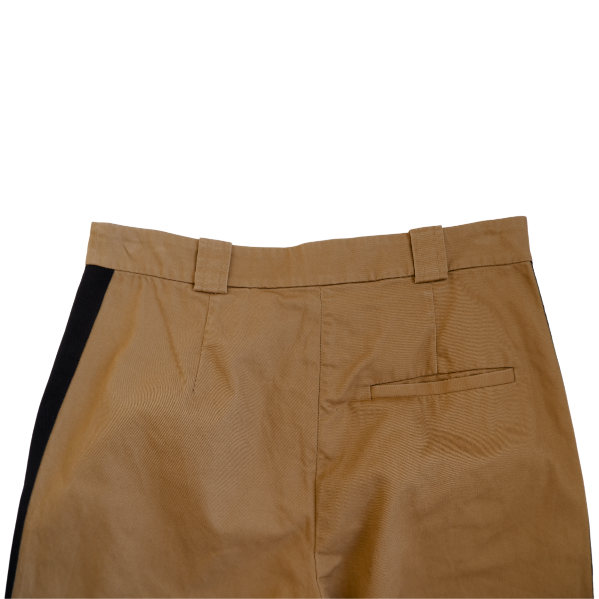 Broek met zwarte streep