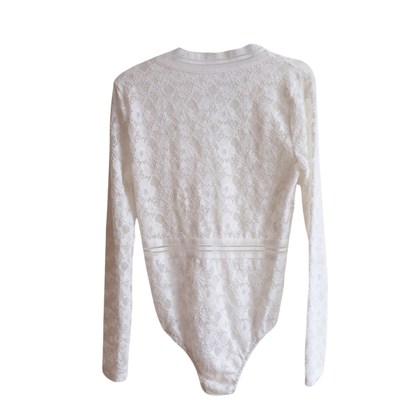 Witte sierlijke body