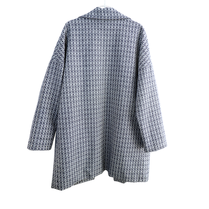 Blauwe zelfgemaakte vest met motief