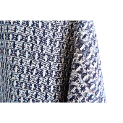 Blauwe zelfgemaakte vest met motief