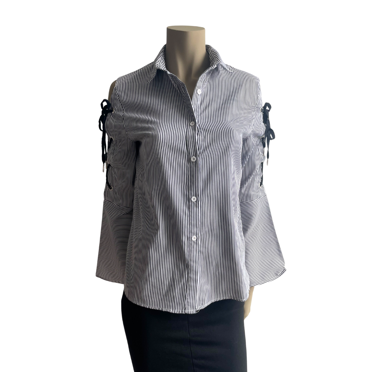 Zwart gestreepte blouse met ontblote schouders