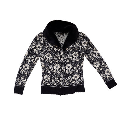 Zwarte wollen trui (met afneembare kraag)