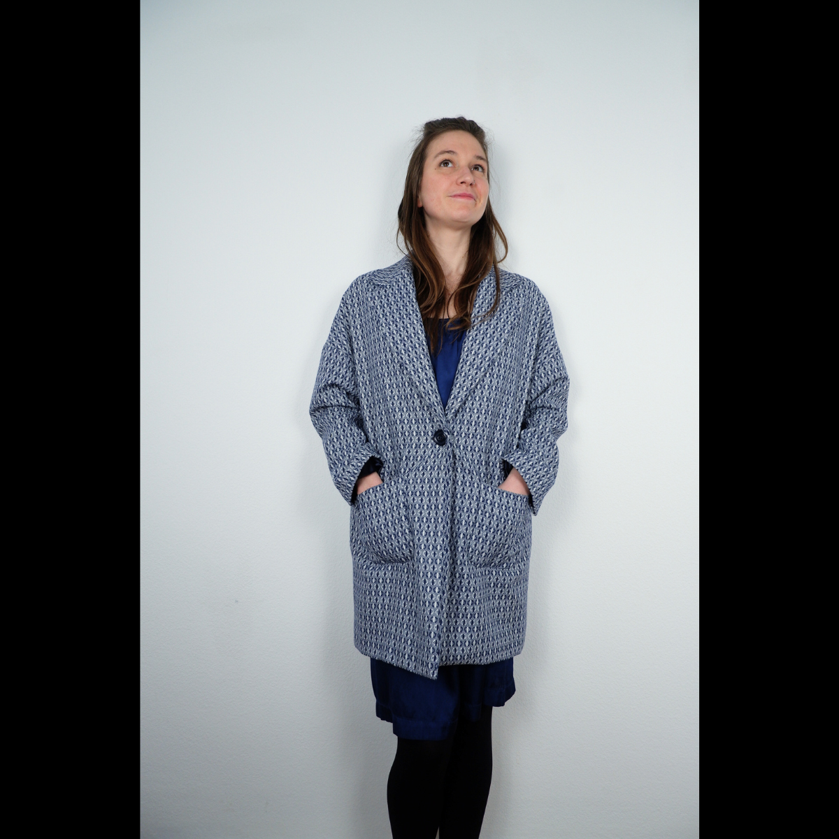 Blauwe zelfgemaakte vest met motief